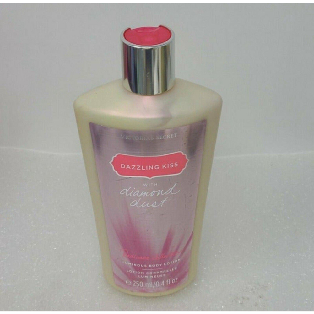 Victoria's Secret Dazzling Kiss with Diamond Dust Luminous Body Lotion